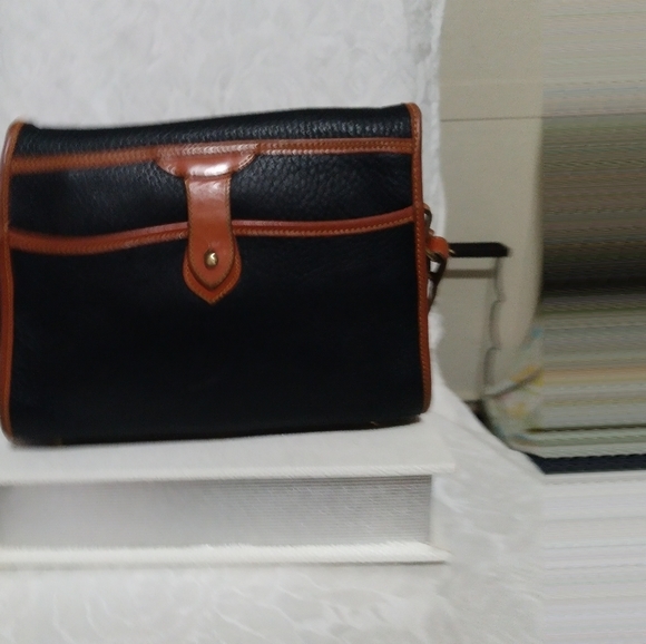 Dooney & Bourke Vintage All Weather Leather purse - Picture 2 of 16